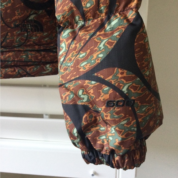 The North Face Brown Puffer Jacket - Picture 8 of 16